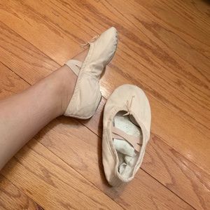 Ballet shoes
